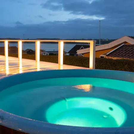3 Bedroom In Nyaraló *