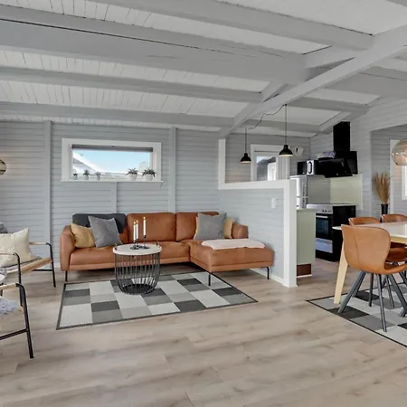 3 Bedroom In *