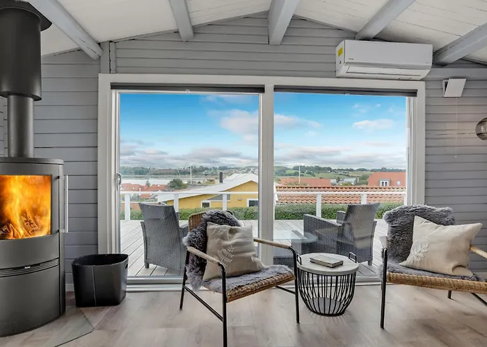 3 Bedroom In *