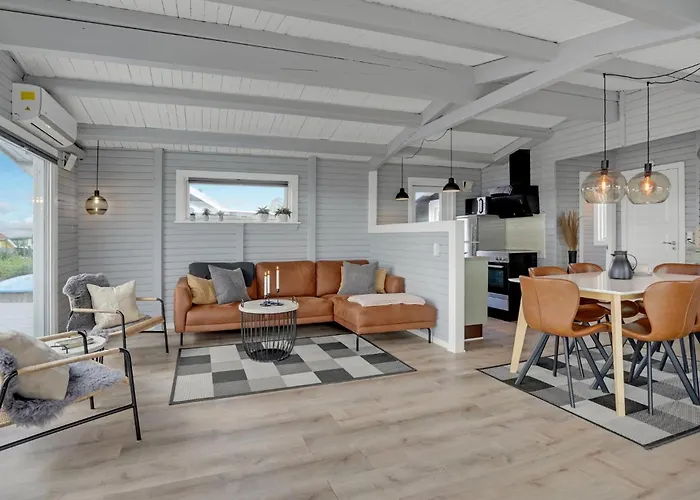 3 Bedroom In *